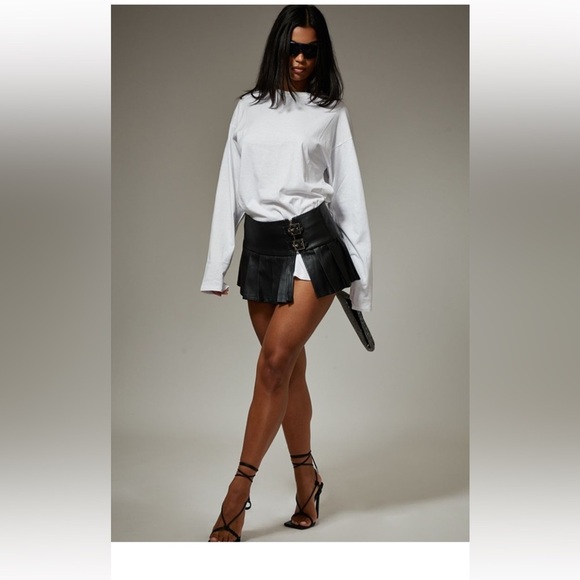 PrettyLittleThing Dresses & Skirts - PrettyLittleThing Black Knit Fabric